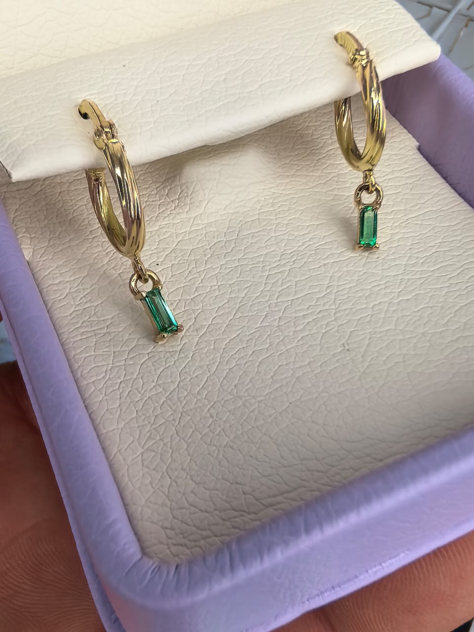 Candongas en oro 18K 2 Esmeraldas